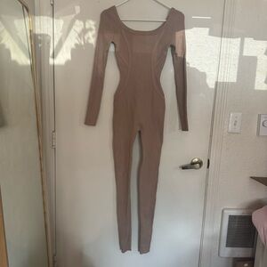 👠snatching jumpsuit